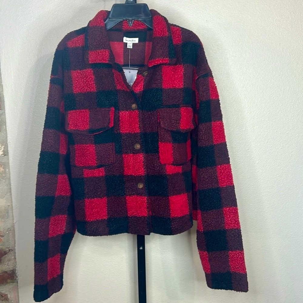 Love Fire Res And Black Buffalo Check Button Up Sherpa Jacket NWT Women’s